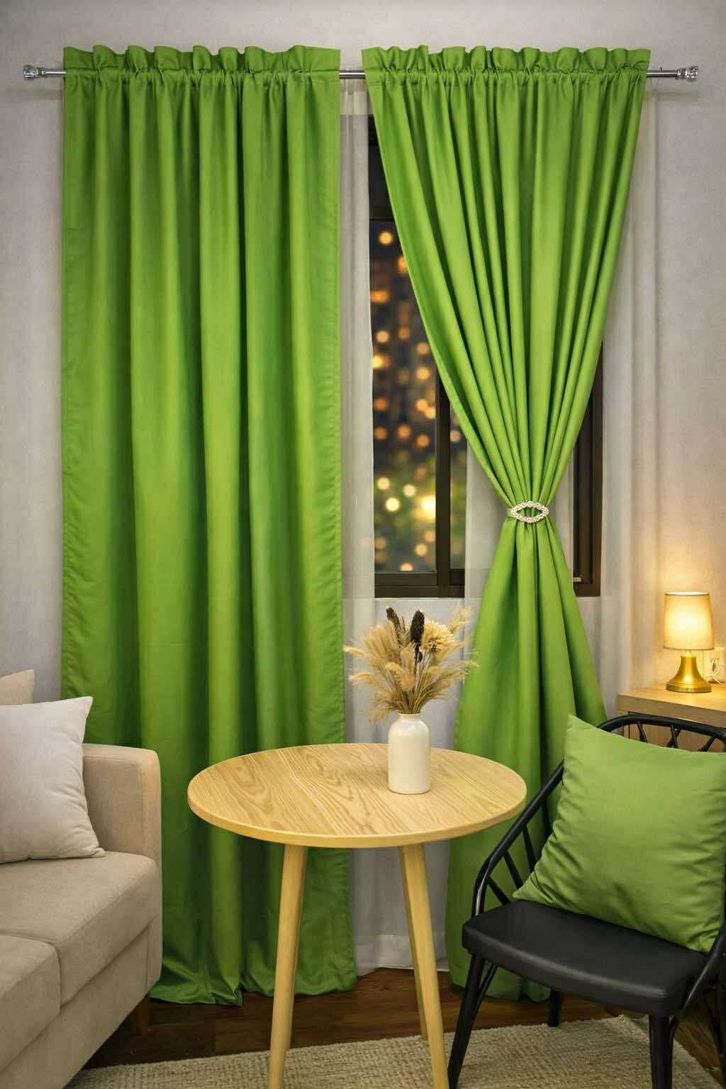 Canadian Plain RT Curtain