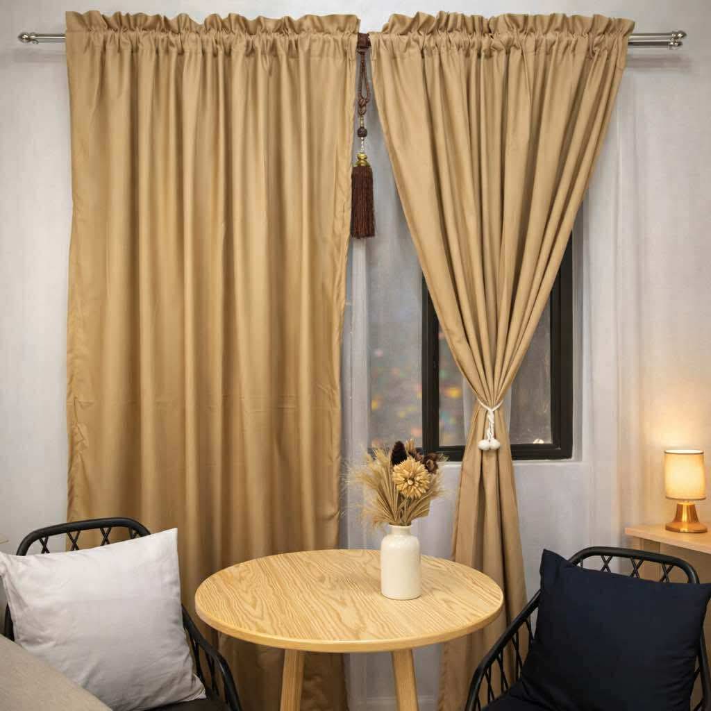 Canadian Plain RT Curtain